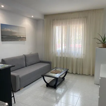 Guest house Tabares *